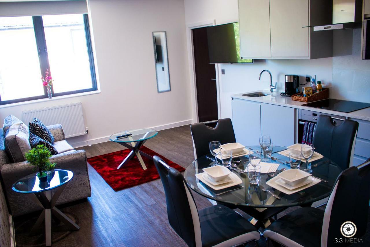 Luxustay Milburn House Милтън Кейнс Екстериор снимка